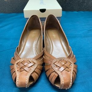 St. John’s Bay Women’s 6.5 Tan Wedges Huaraches